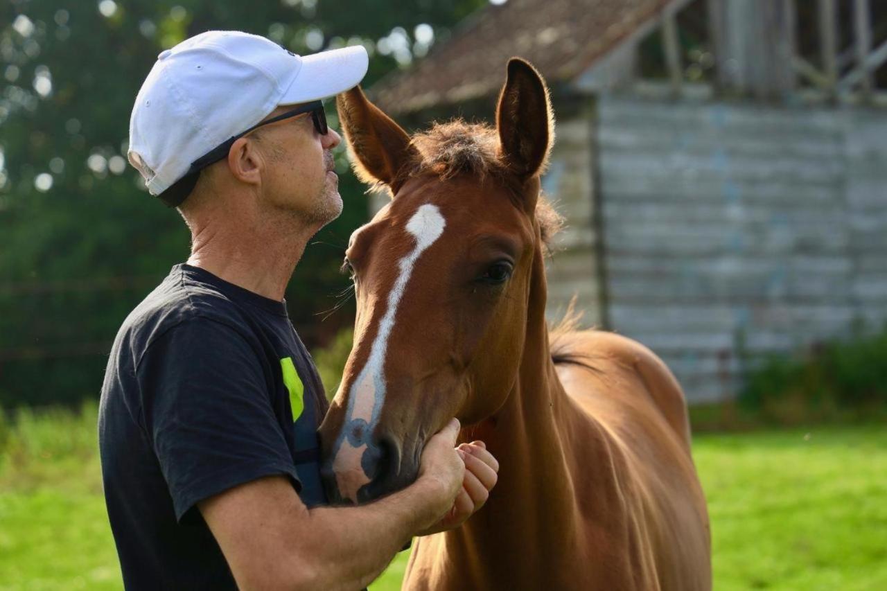 Gite De Solama Avec Spa Balleville Esterno foto